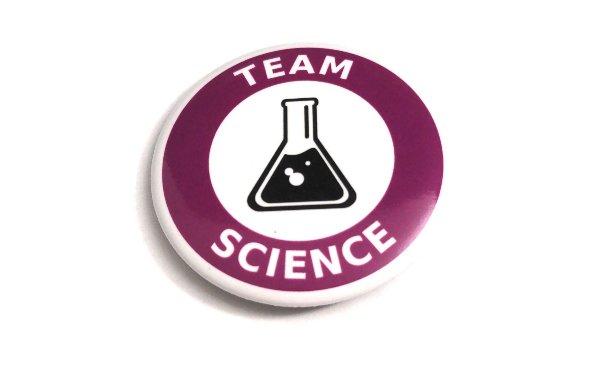 Button Team Science mit Erlenmeierkolben